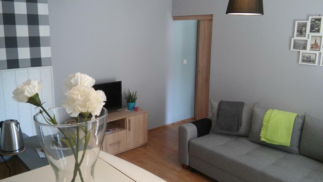 Apartament Poznanska 1 Buitenkant foto
